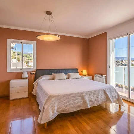 5 Bedroom Amazing In Sant Cebria De Vallalt *